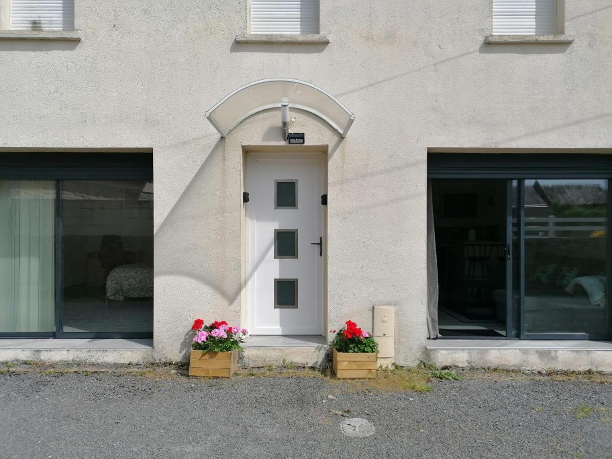 La Brise Marine Maison Renovee Cour Fermee Et Terrasse 800 M Plage Omaha Beach Avec Table De Ping Pong Proche Port En Bessin ヴィエルヴィル・シュル・メール エクステリア 写真
